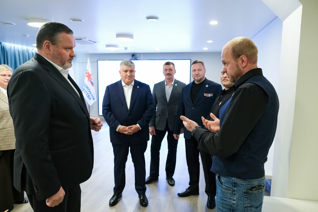 Глава Минтруда Антон Котяков посетил Новгородскую область с рабочей поездкой.