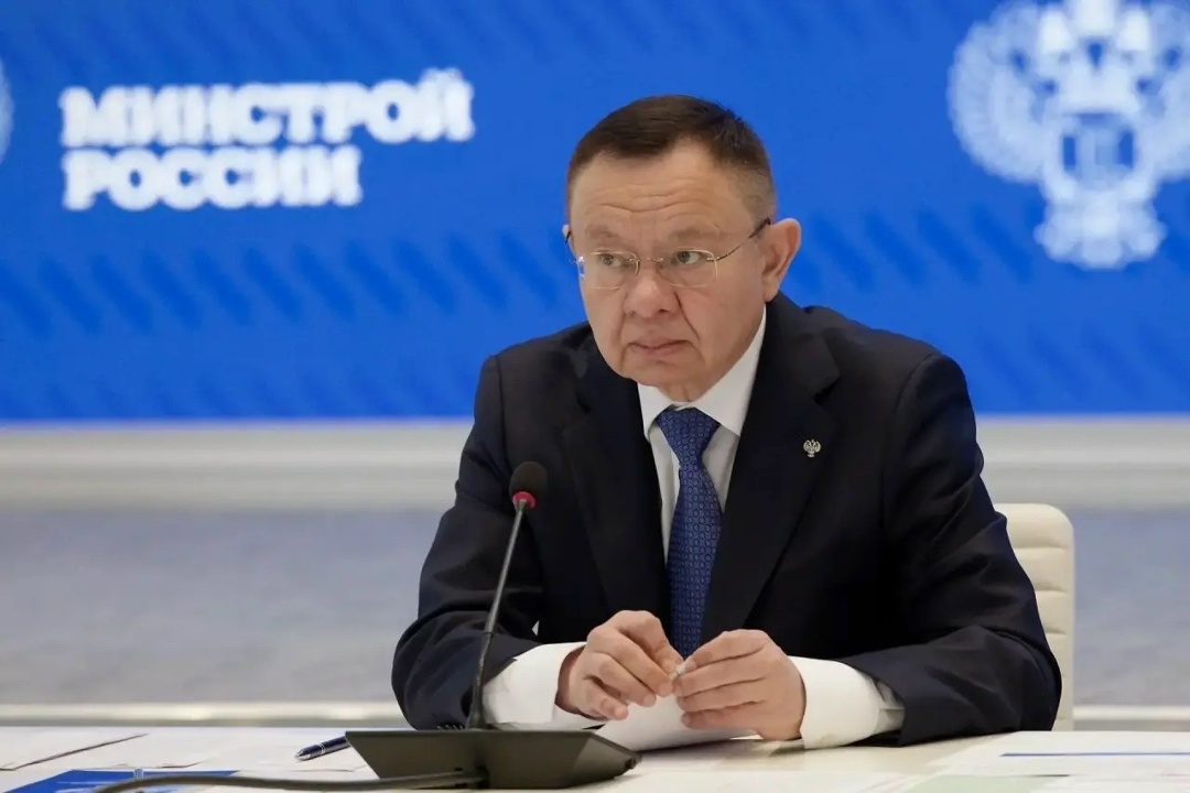В Минстрое России прошло еженедельное оперативное совещание под председательством Министра строительства и ЖКХ РФ Ирека Файзуллина