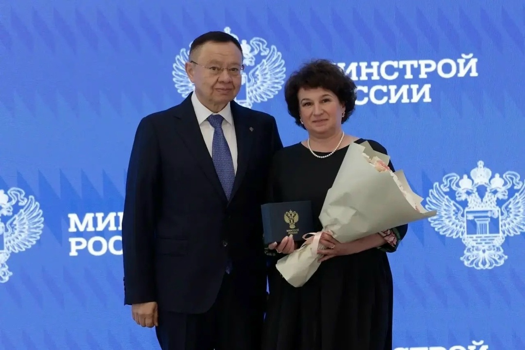 В Минстрое России прошло еженедельное оперативное совещание под председательством Министра строительства и ЖКХ РФ Ирека Файзуллина