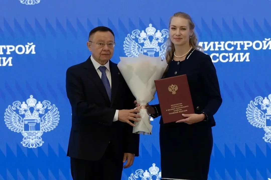 В Минстрое России прошло еженедельное оперативное совещание под председательством Министра строительства и ЖКХ РФ Ирека Файзуллина