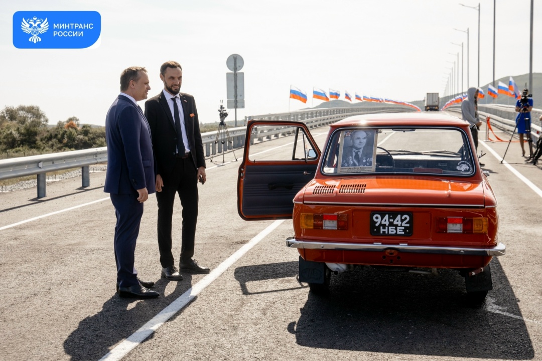 Россию и КНДР соединил новый автомобильный мост через реку Туманная
