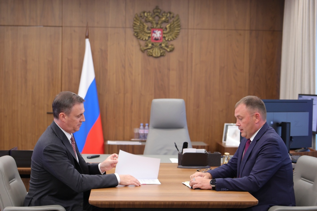 Вице-премьер Дмитрий Патрушев провел рабочую встречу с губернатором Кемеровской области Ильей Середюком.