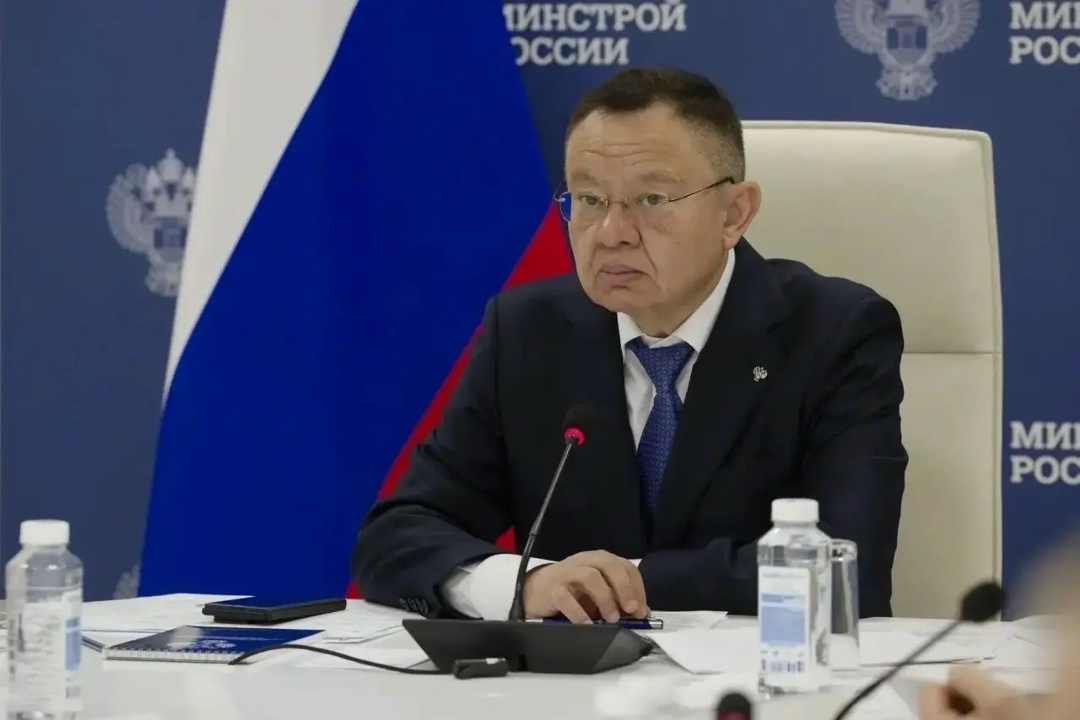 Глава Минстроя России Ирек Файзуллин провел еженедельное совещание с регионами и главными распорядителями бюджетных средств (ГРБС)