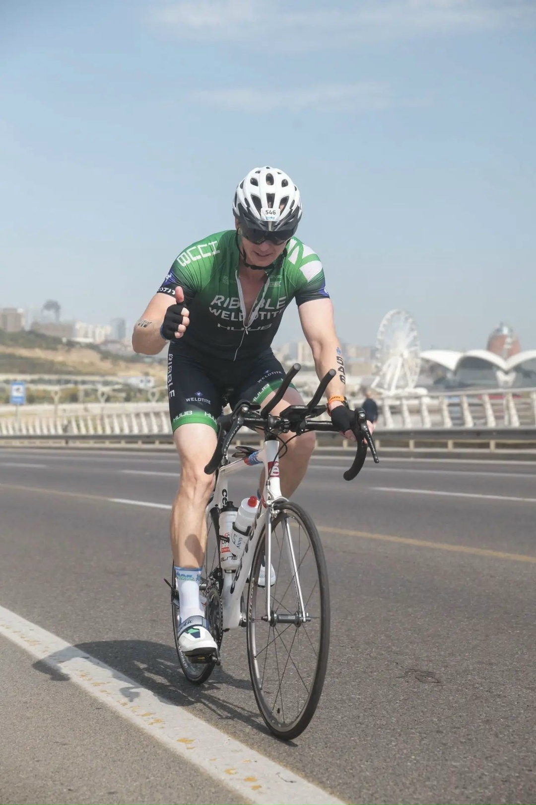IRONMAN 70.3 Амурские газопереработчики преодолели более ста километров на международном турнире по триатлону в Баку