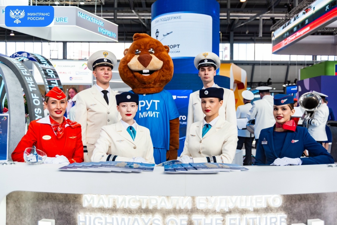 Константин Пашков посетил Международный фестиваль молодежи