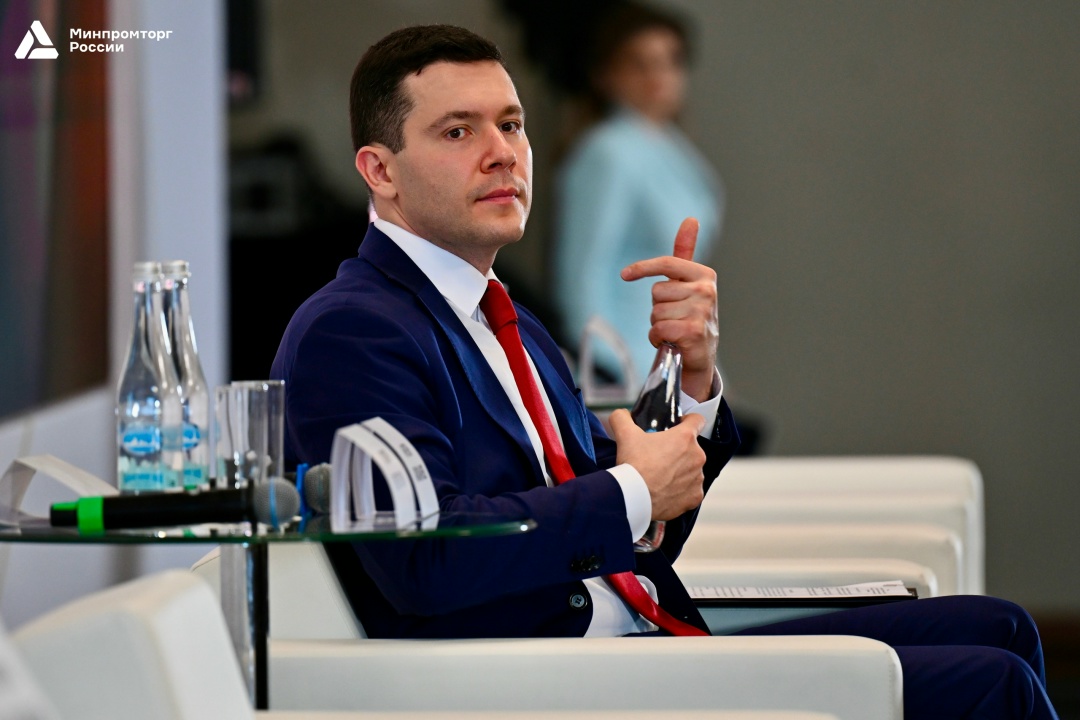 Антон Алиханов принял участие в Дне заказчика