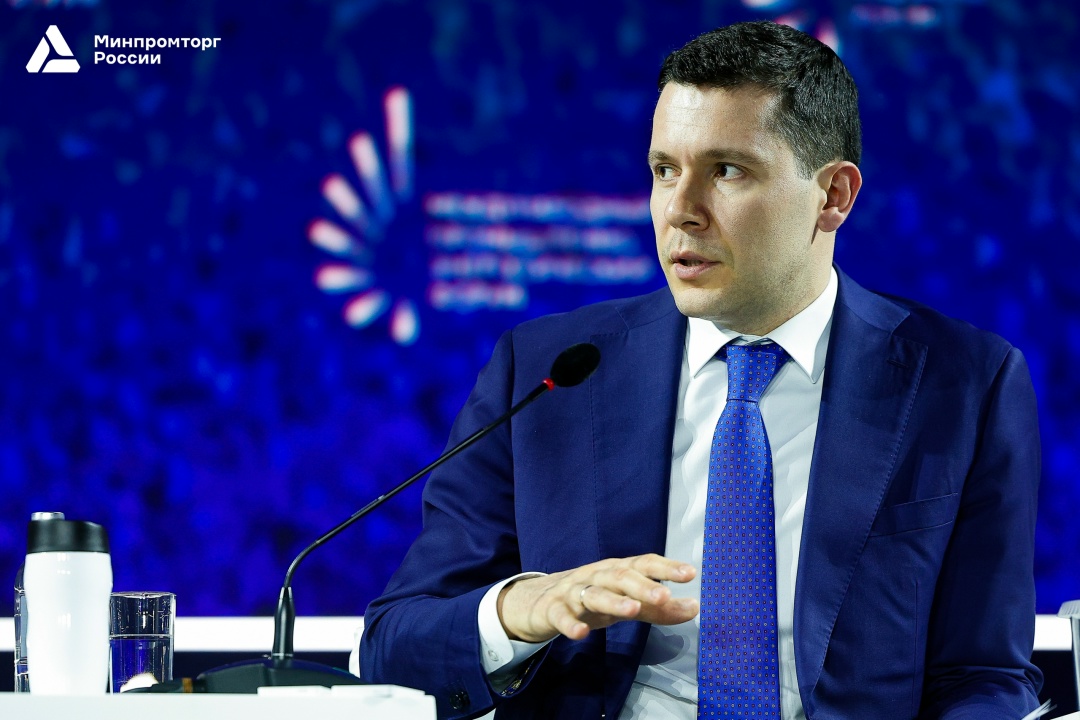 Антон Алиханов принял участие в деловой программе TNF-2026