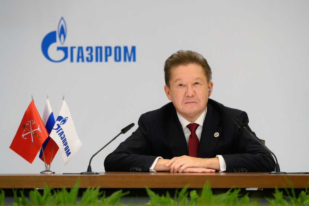 Алексей Миллер принял участие в телемосте Президента России Владимира Путина по подключению к сетевому газу социальных объектов и жилья в пяти регионах РФ.