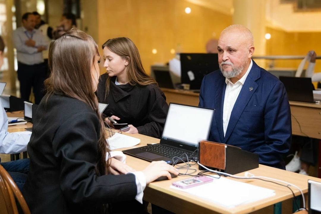 Сергей Цивилев принял участие в голосовании на выборах в Госдуму